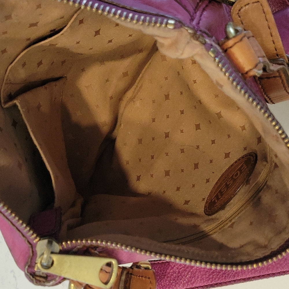 FOSSIL LEATHER CROSSBODY BAG - Picture 6 of 11